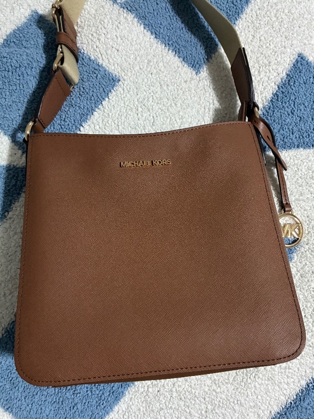 Jet Set Travel Small Messenger Bag